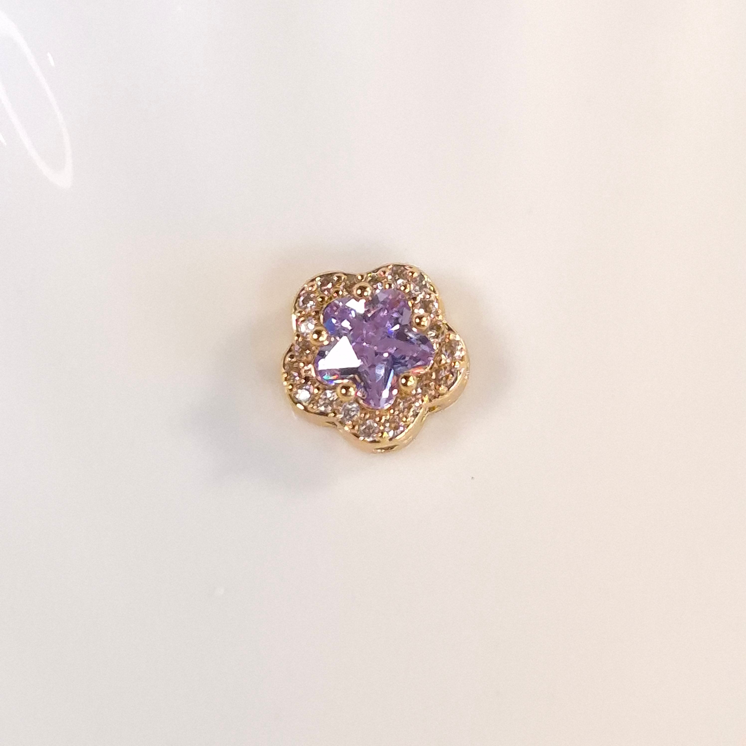 8 hole metal bead